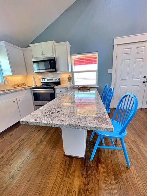 The Pink Flamingo Beach Gulf Views Freeport Exterior photo